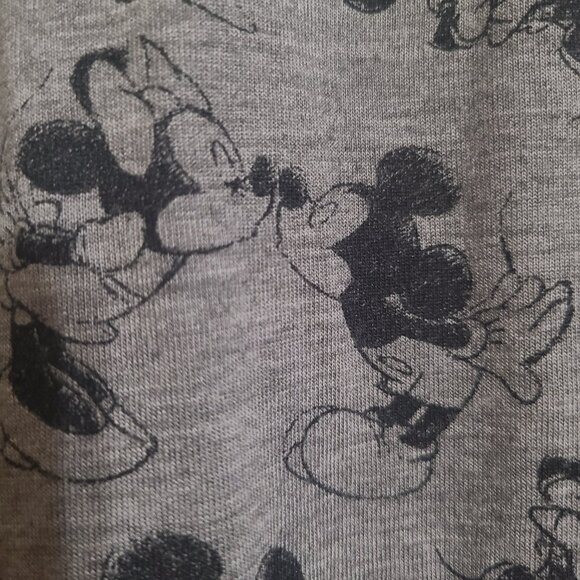 Disney Mickey Minnie Black Gray stretch shirt NWOT Size M - Picture 2 of 3